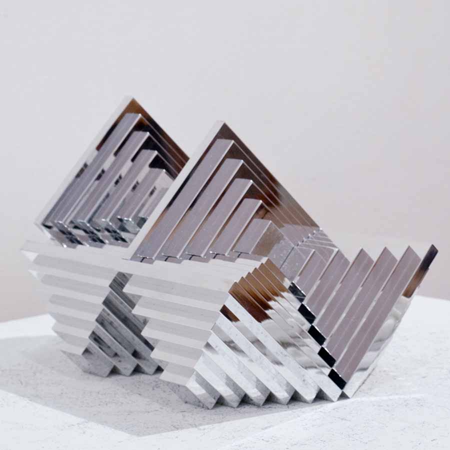 <strong>Filipe Tohi</strong>, <em>Atamai</em,> 2005, Laser cut aluminium in 6 parts.